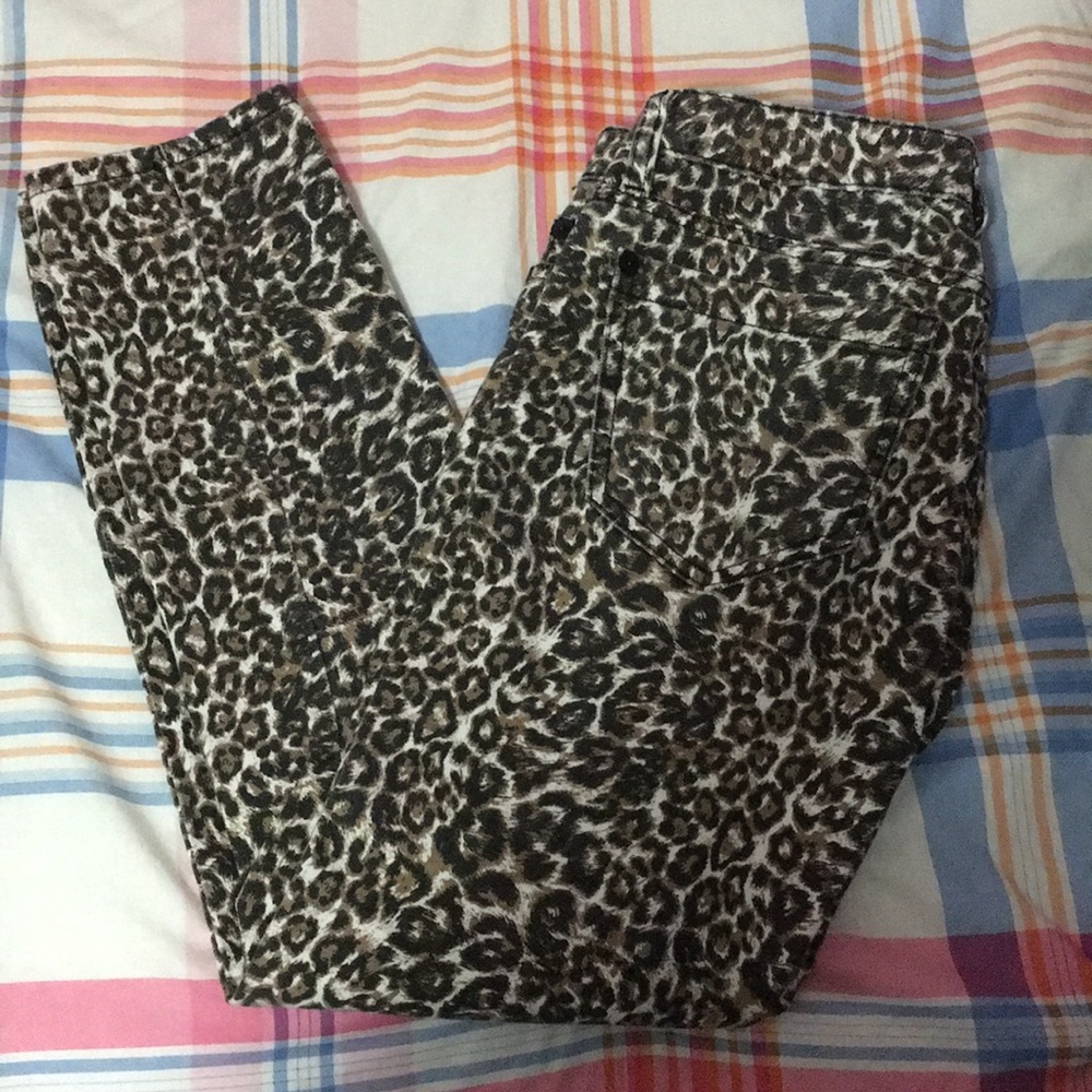 Cheetah print jeans size 26